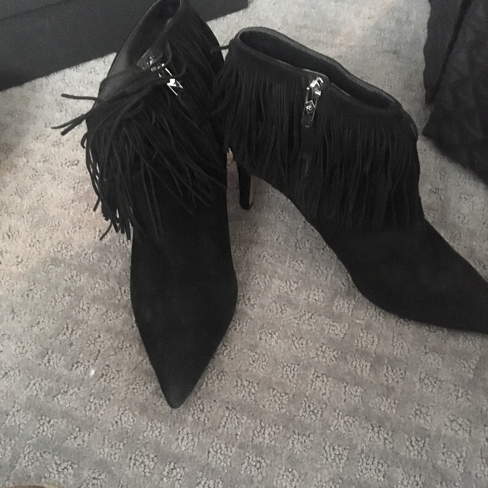 Fringe Suede boots